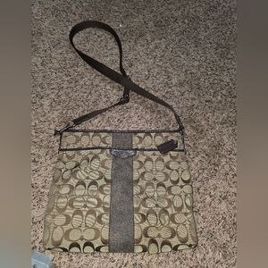 Coach Signature Stripe File Bag / Crossbody